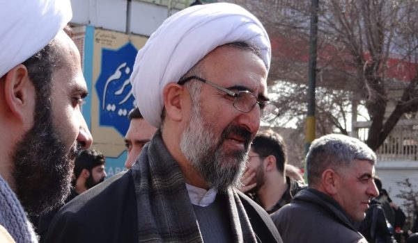 در حوزه علوم اقتصادی با جنگ اندیشه مواجه هستیم